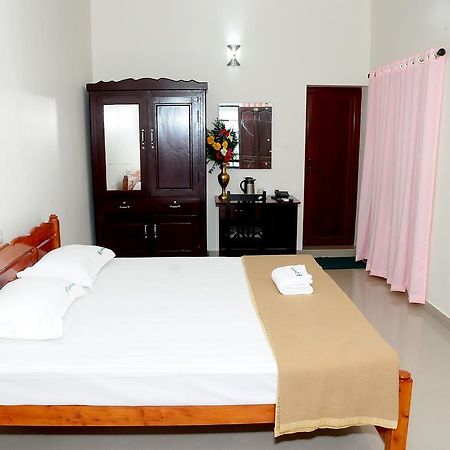 Greenfield Inn Thiruvananthapuram Zimmer foto